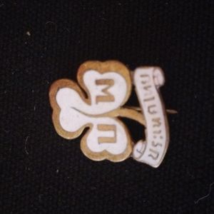 Vintage Thailand Girl Guides Association Metal Pin